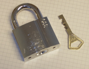 Klass II h&auml;ngl&aring;s fr&aring;n ASSA Abloy